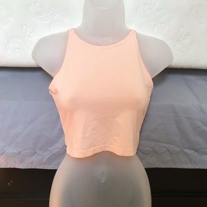 🎉4 Tops For $25🎉Pale Peach Crop Top